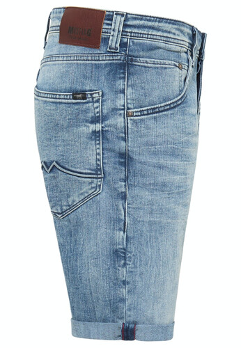 Mustan-jeans-short-1012942-5000-315c.jpg